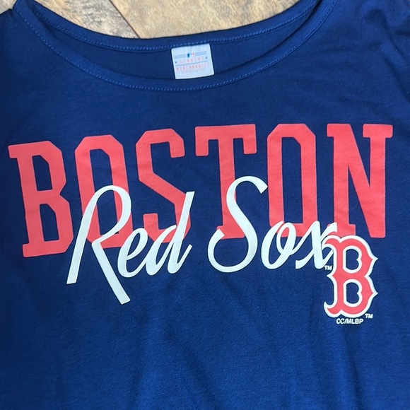 MLB Boston Red Sox Women’s T-Shirt, Size S, EUC - Picture 3 of 5